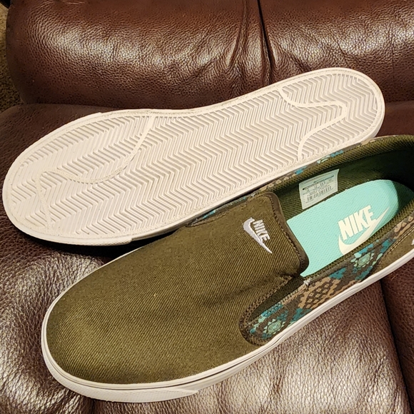 NIKE shoes for big men size 15 - Picture 5 of 5